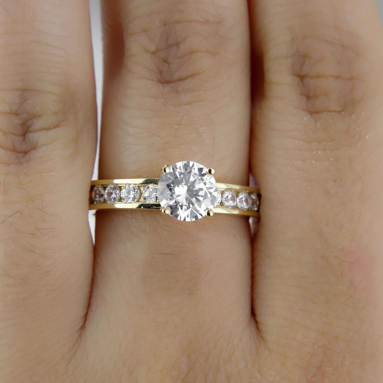 1 1/2 Carat H VS2-SI1 Ladies Diamond Engagement Ring Round Cut 18K Yellow Gold