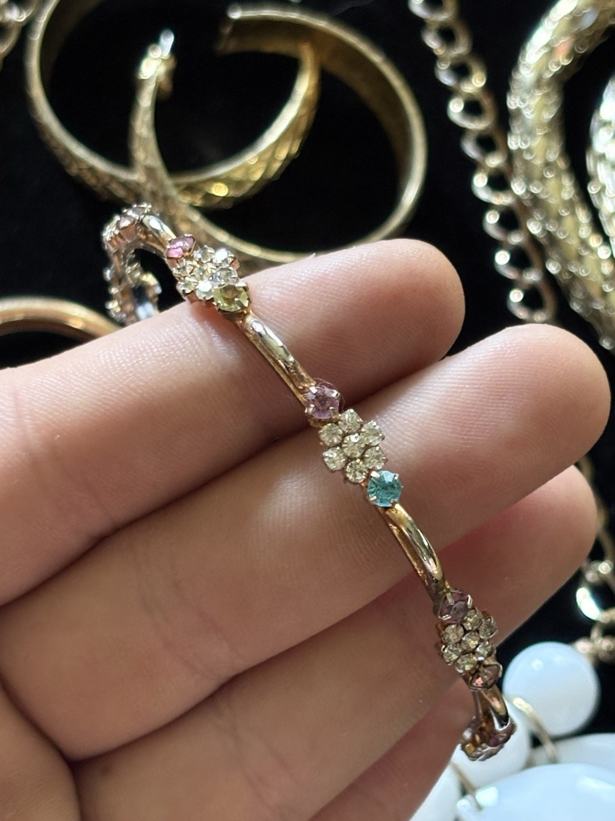VTG Mix Estate Jewelry Lot 16pc White & Gold Tones Rhinestones All Wearable
