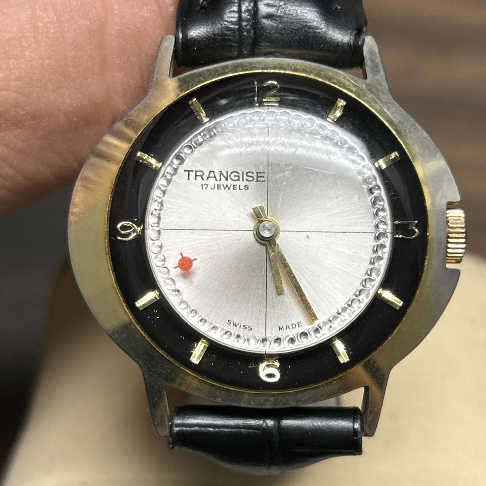 TRANGISE WATCH 17 JEWELS RED DOT SECOND MECHANICAL MOVEMENT RUNNING