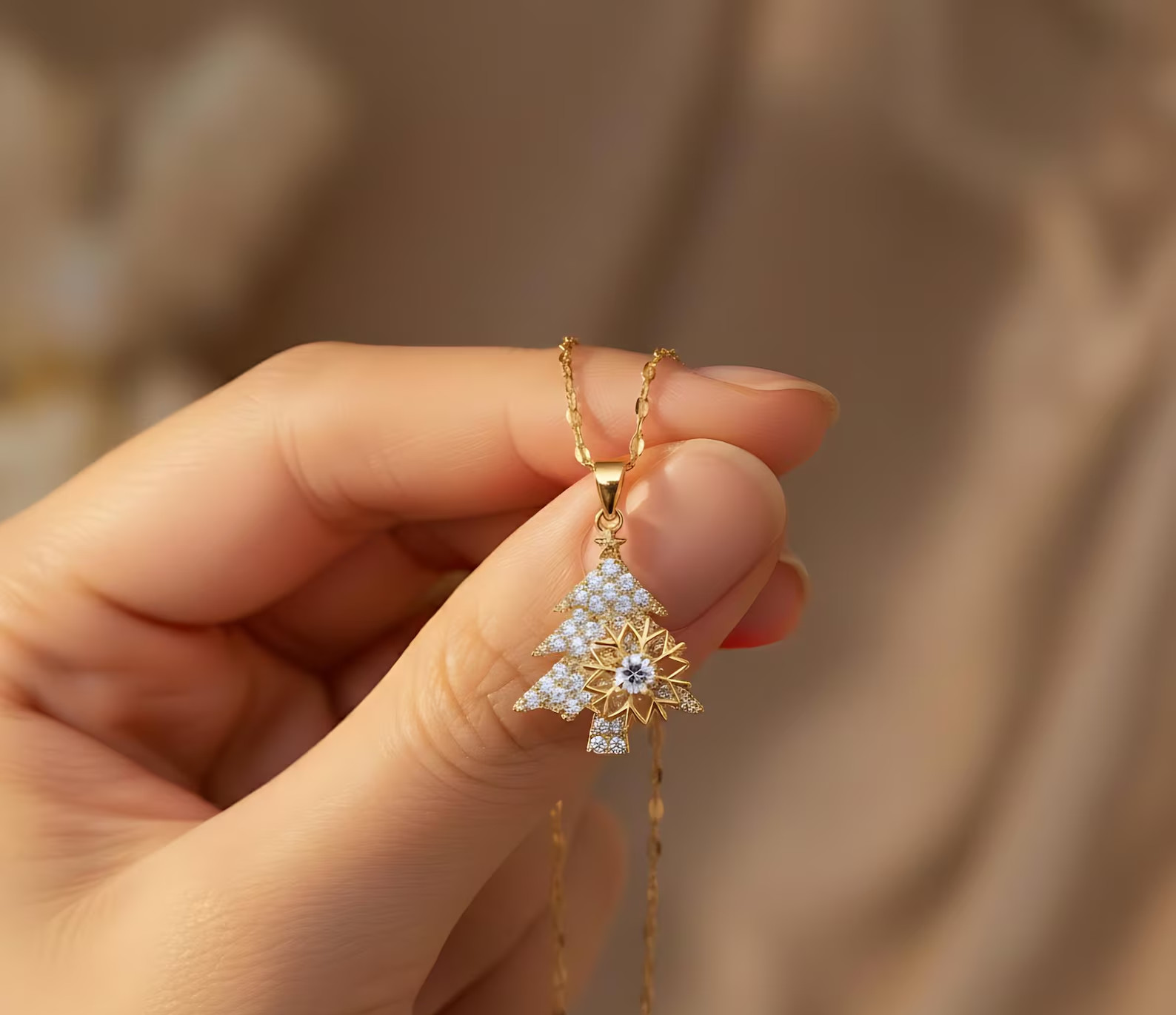 2 ct Round Cut Simulated Diamond Christmas Tree Pendant 14K Yellow Gold Plated
