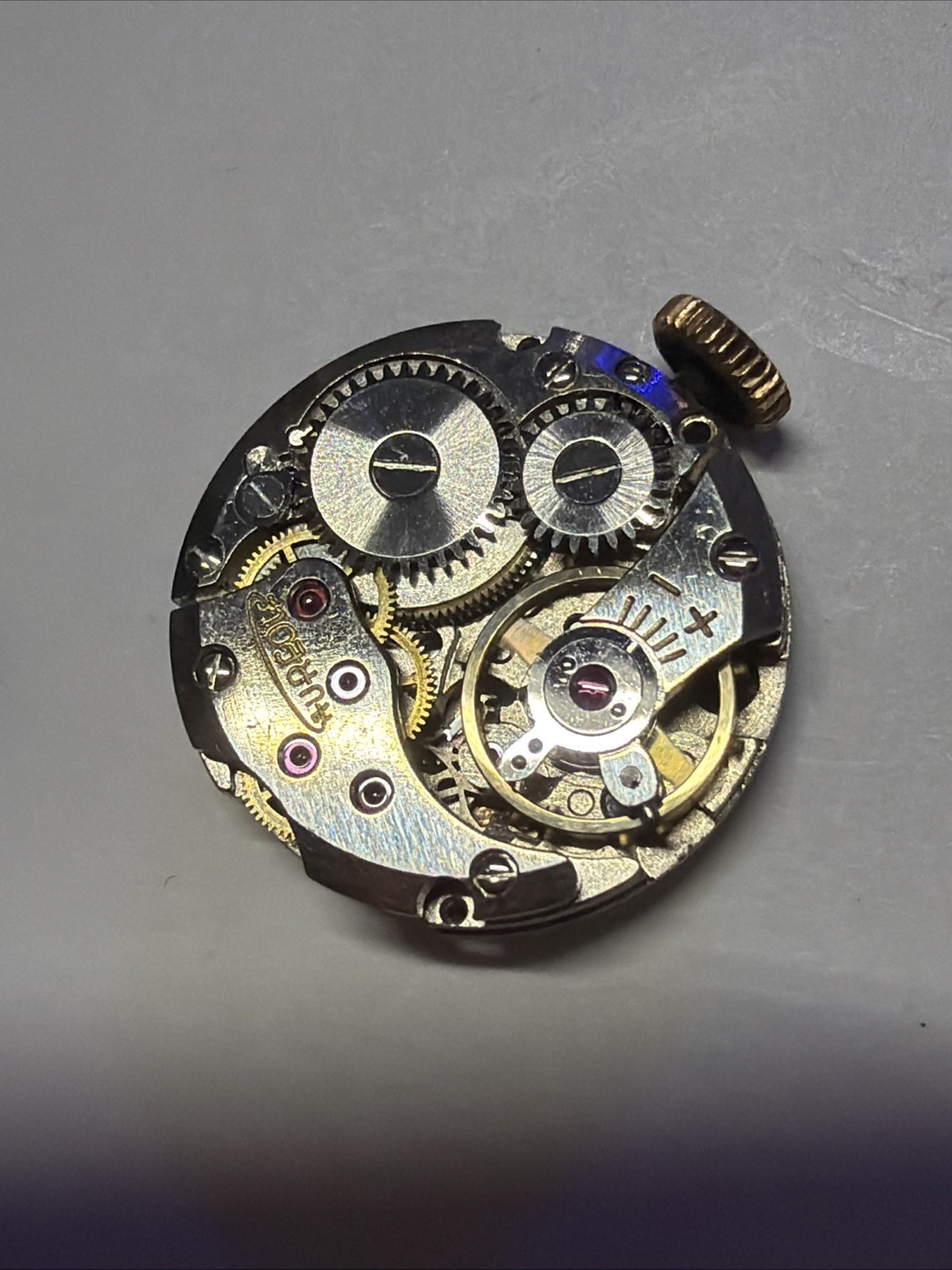 Aureole 17 Jewels Movement RUNNING