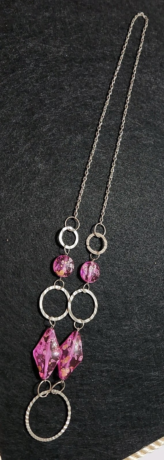 Necklace Boho Chic Metallic Silver Tone & Pink Acrylic Plastic Beads 36″ Chain