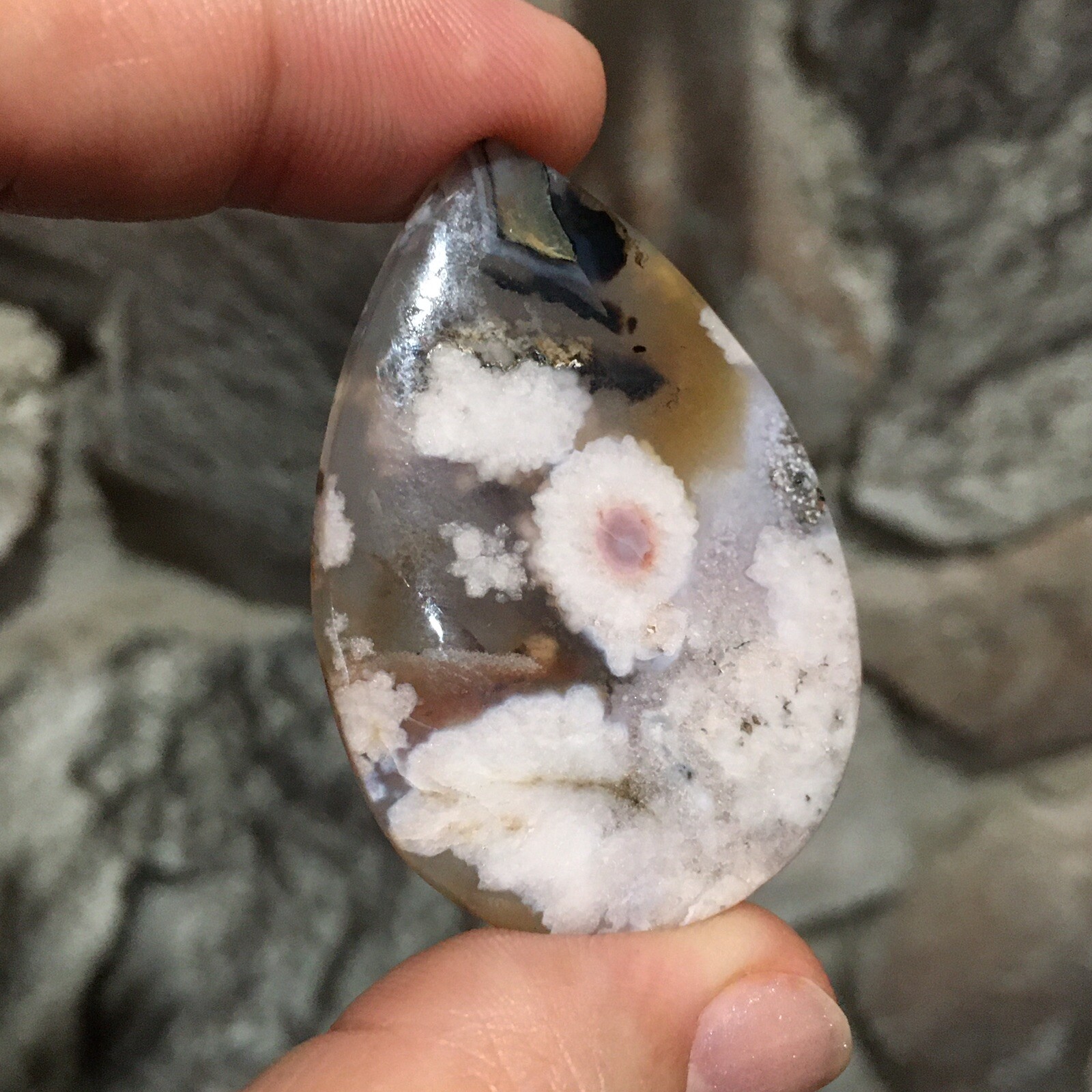 48×32.9×4.5mm Fine Collectors’ Flower Picture Plume Agate Teardrop Cabochon Gem
