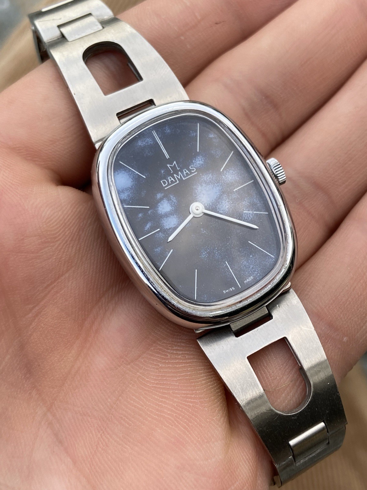 Vintage Swiss Manual Rectangular Damas Classic Watch