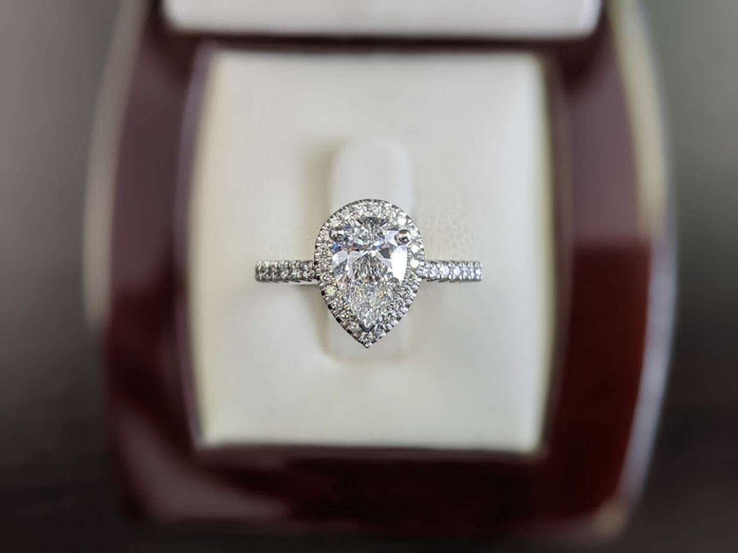 Pear Cut 3.25 Ct IGI Certified Lab Grown Diamond Engagement Ring 14K White Gold