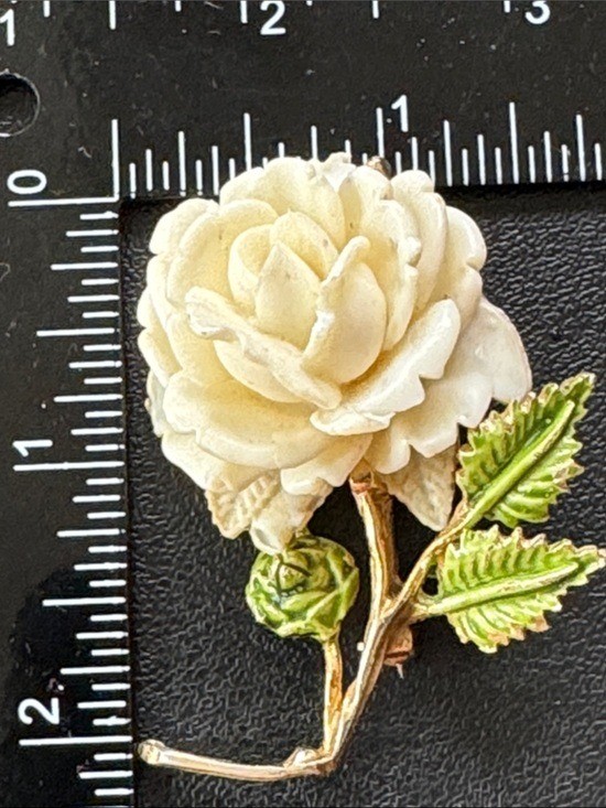 VTG Signed PELL White Rose Brooch Molded Resin Gold Tone Enamel Leaves 1960s