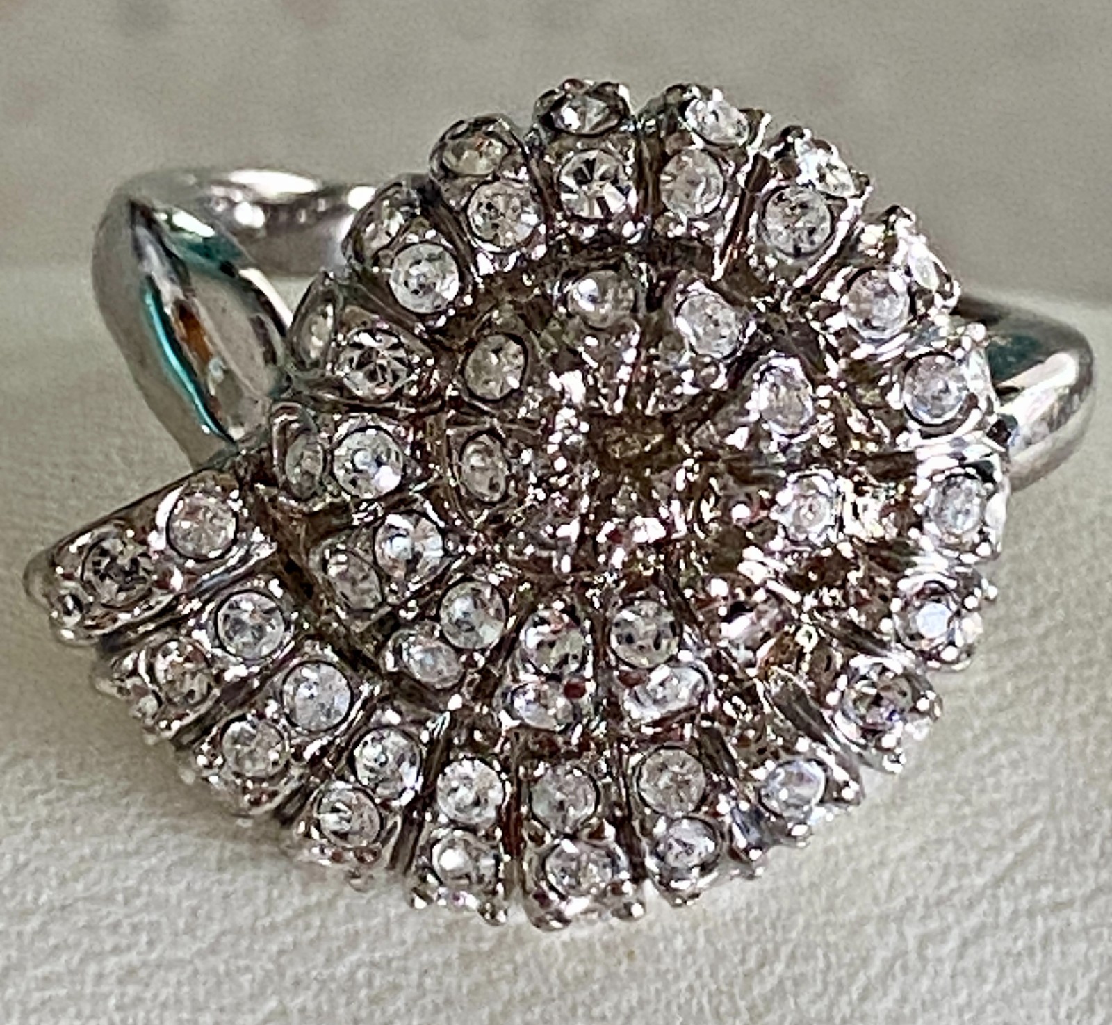 Spiral Shell Style Statement Cocktail Ring Cluster Clear Rhinestone Band Size 8