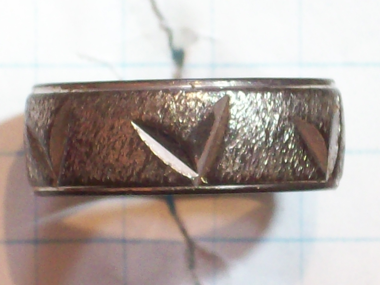 RING SILVER CHROME COLOR CHECK MARK NOTCHES CUTOUTS SLIGHTLY DIAGONAL JAPAN 10