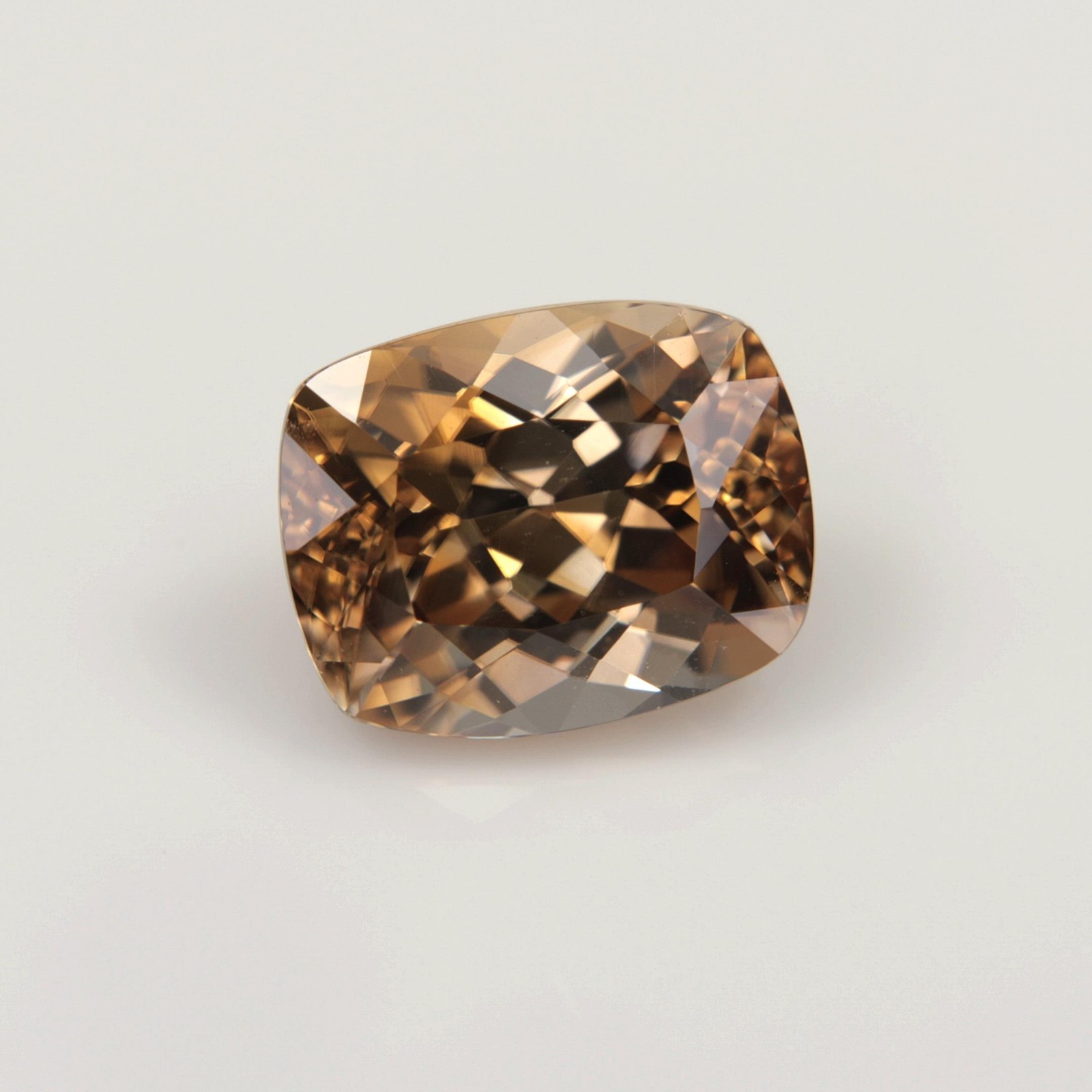 3.75 Carats – Natural Zircon – Alluring Imperial Brown – Cushion – 26014081