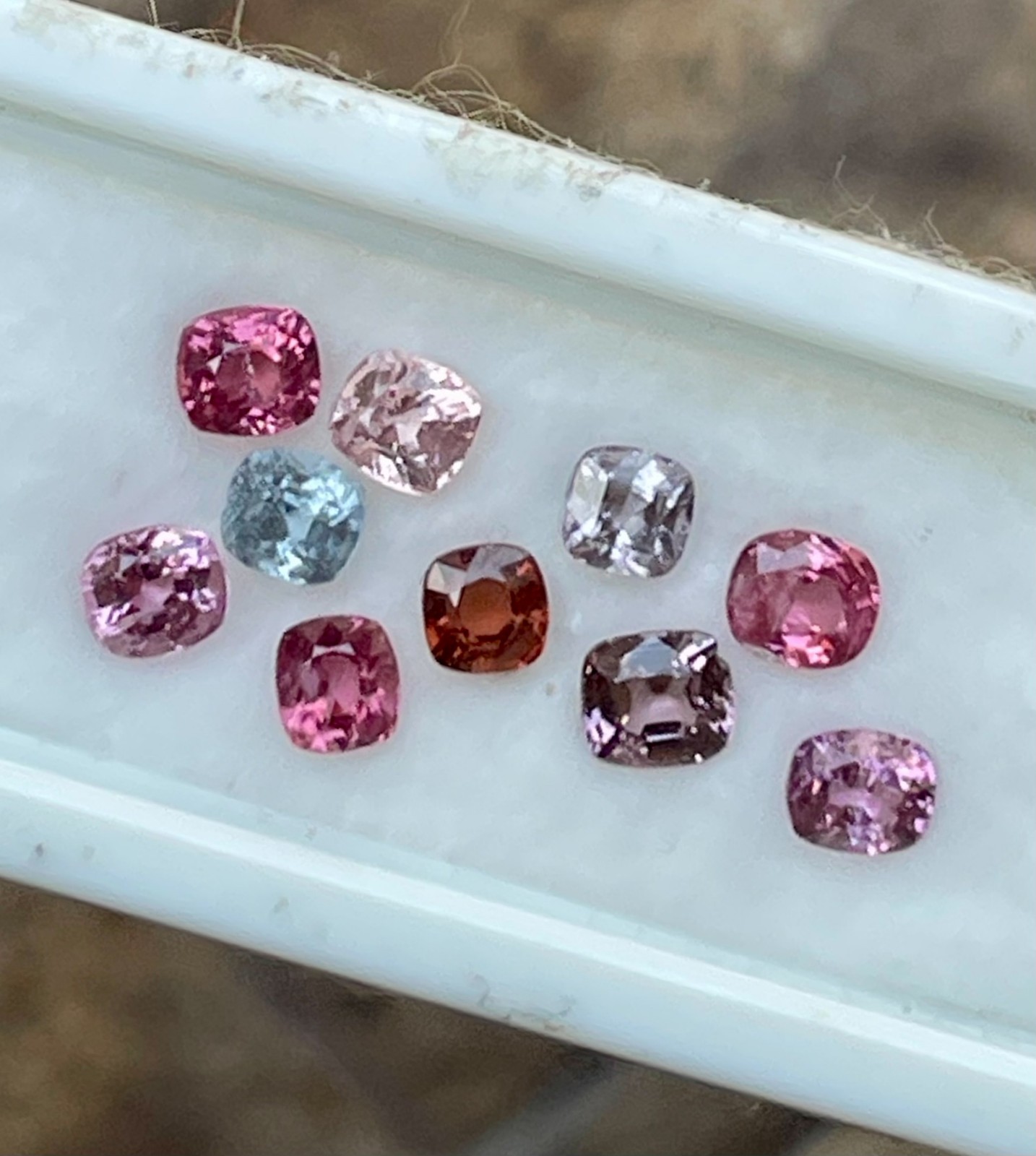 Natural 100% VVS-VS 10/Pc 4.49 ct Cushion Multi,color Spinel Mogok Gemstone