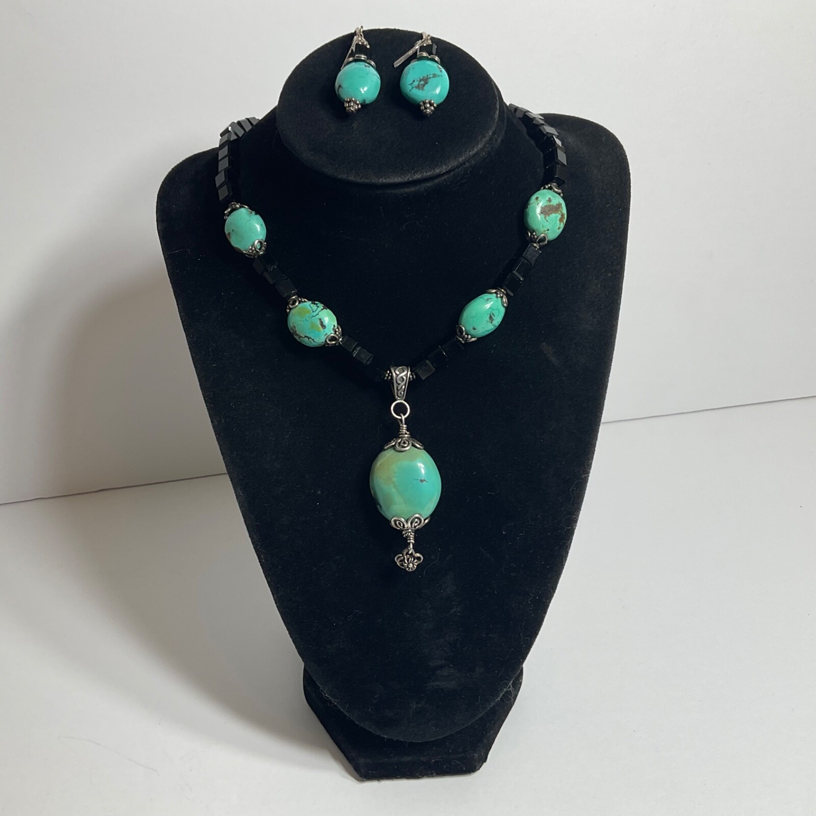 Vtg Genuine Turquoise Black Glass Beaded & Drop Pendant Necklace Earring Set 925