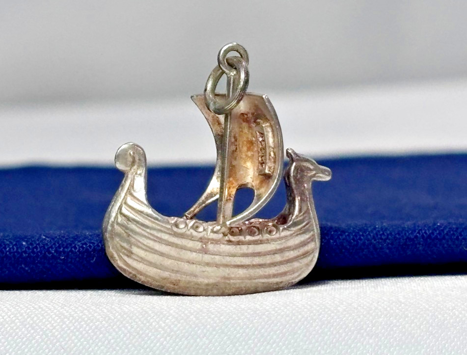 Sterling Silver VIKING SHIP Pendant 3.7 G Charm