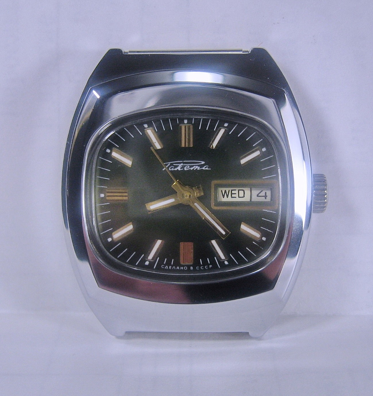 Vtg RAKETA NEW Case + Strap S/Steel 2628H Soviet Classic 19j Wrist Watch 1970s