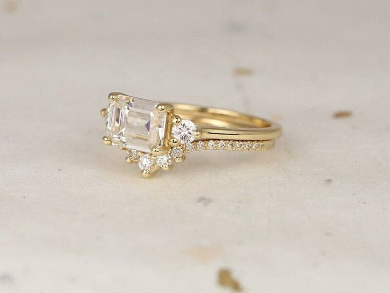 3Ct Emerald Cut Simulated Diamond Curved Bridal Ring Set 14k Yellow Gold Plated