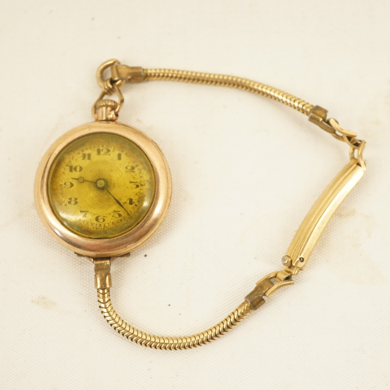 Vintage L Henry Ladies Wristwatch in S.W.C. Co.GF 25mm Case Working