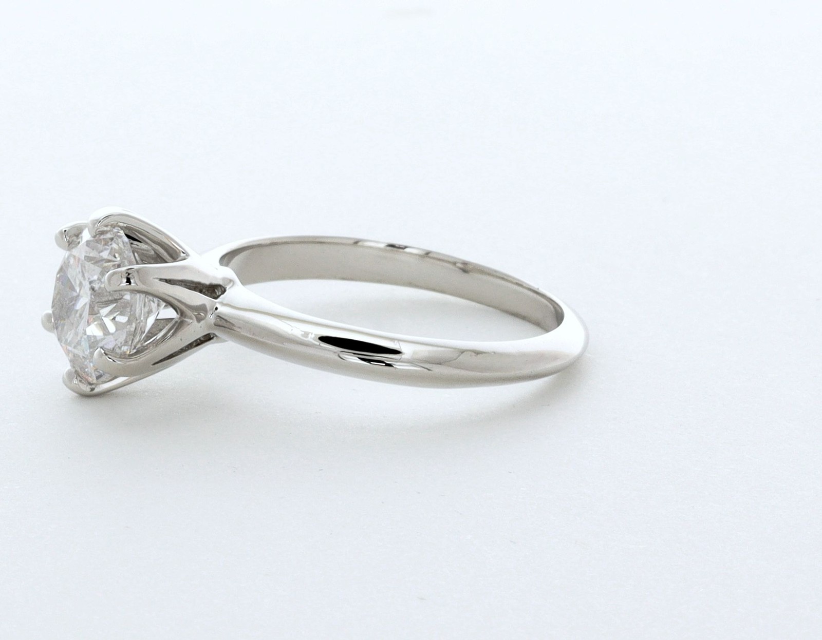 Solitaire Engagement Ring Platinum Classic 2.24 CT Round Lab-Grown Diamond D VS2