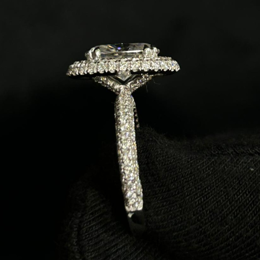 DEFECTIVE without packaging 230TCW Oval Cut Moissanite Halo Proposal Eng G3D