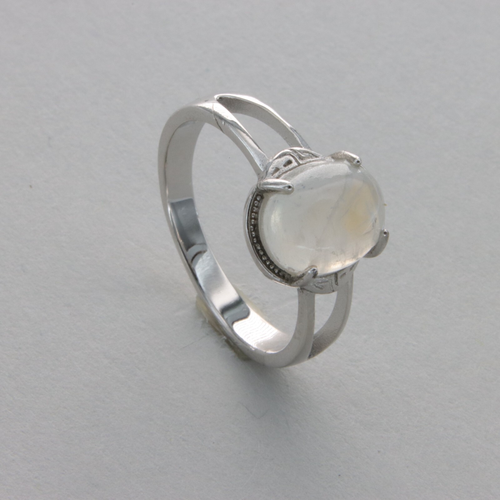 Oval Rainbow MOONSTONE Ring – Multiple Sizes – 925 STERLING SILVER Rhodium #103e