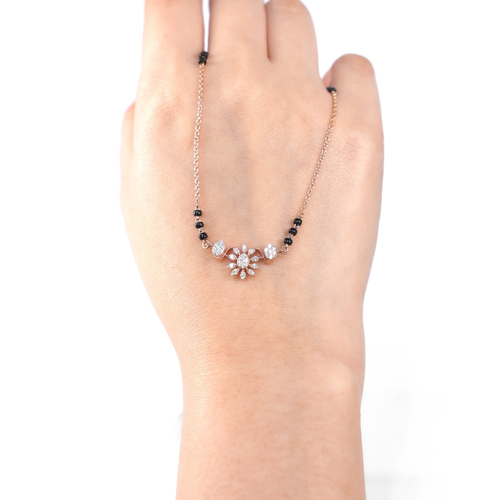 18 KARAT MANGALSUTRA NECKLACE | NATURAL DIAMOND IGI CERTIFIED | WOMAN