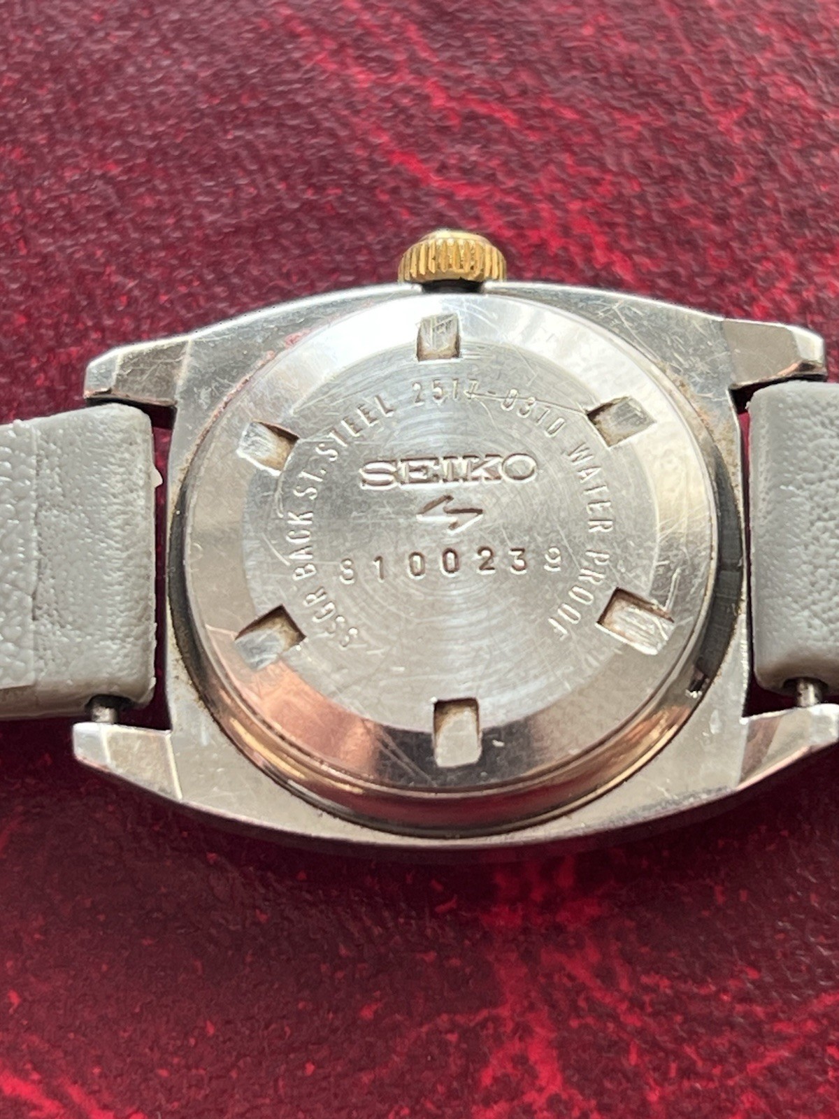 Seiko 5 Automatic 21J Champagne Dial 2517-0310 Ladies Watch