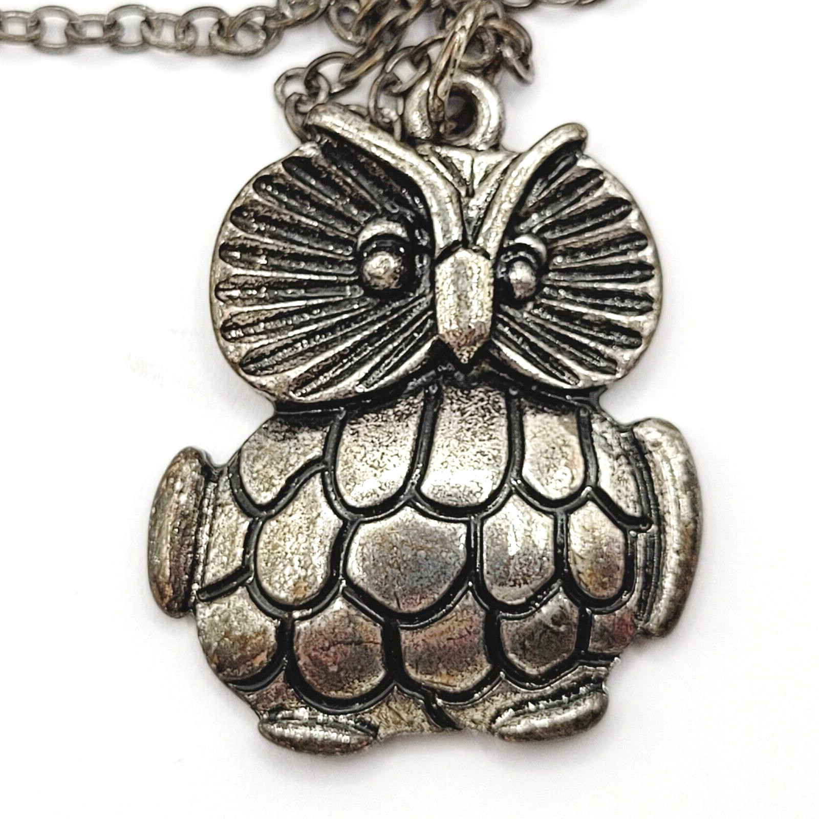 Owl Wise Old Silver Tone Metal and Enamel Vintage Small Pendant Necklace 19 Inch