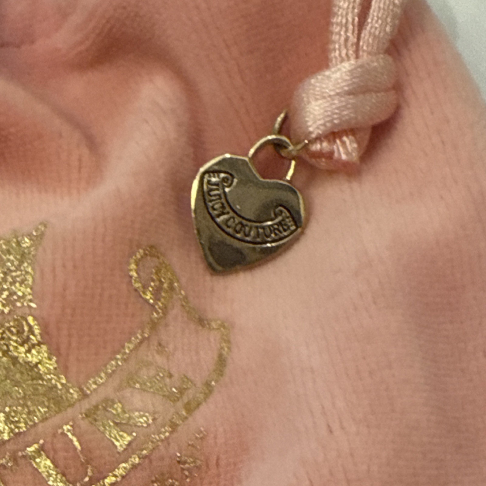 Y2K Juicy Couture LET THEM EAT COUTURE Pearl Heart Charm Bracelet Silver Tone