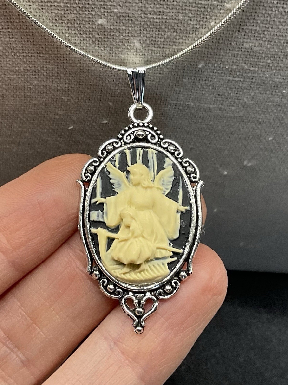 Angel Cameo Black And Ivory Necklace Pendant 925 Silver Marked Chain