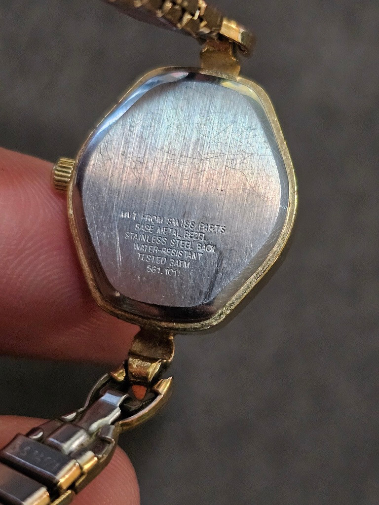 Paul Maret Women’s GOLD TONE Watch WHITE Dial. 1 JEWEL Swiss Made. 561.101