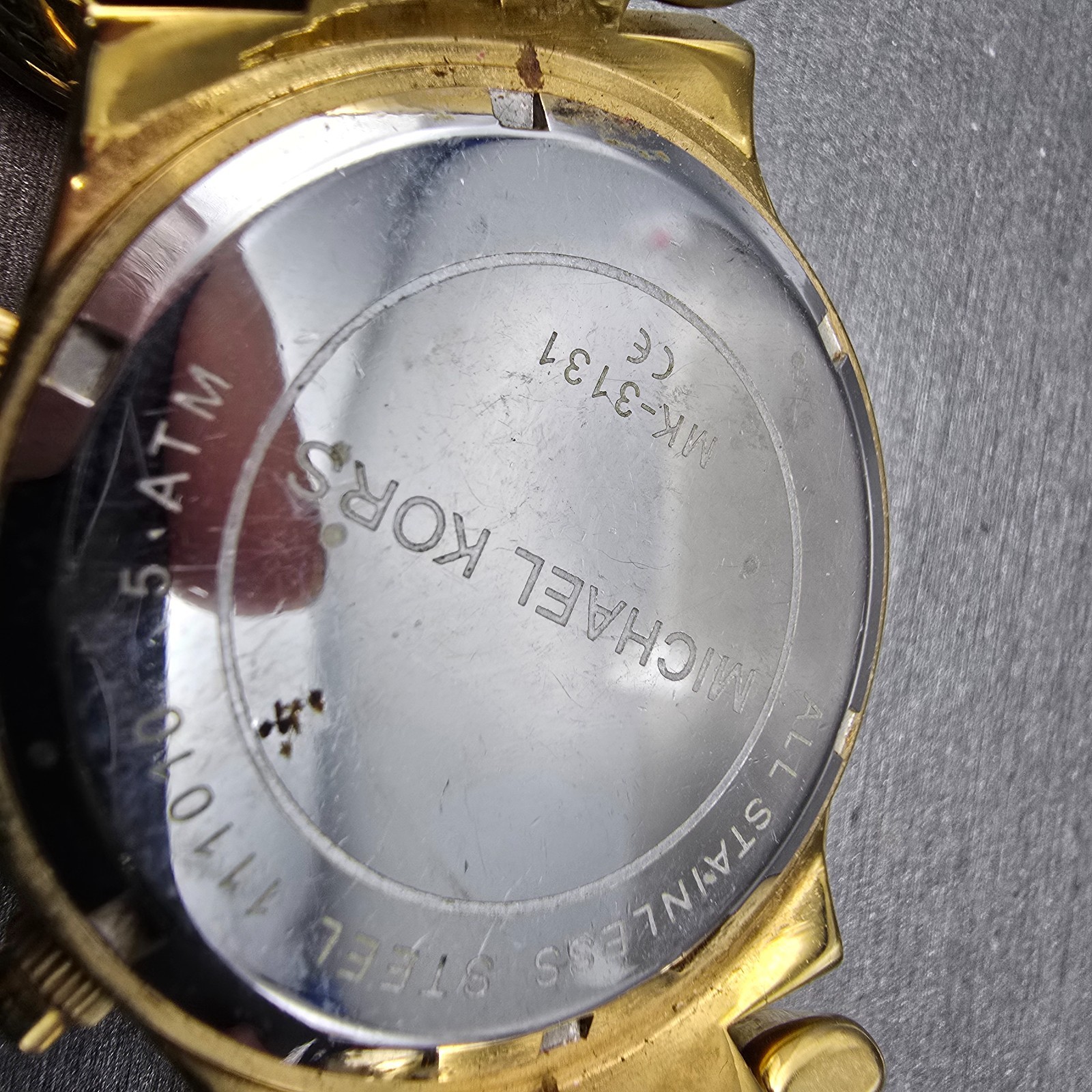 Michael Kors Runway Chronograph Watch Women 38mm Champagne Dial Gold Tone Runs