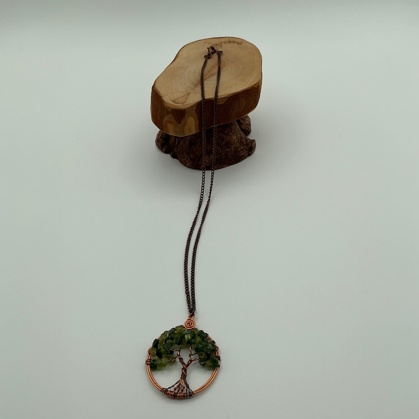Vintage Tree of Life Green Stone Pendant Round Cut Copper Wire Necklace Handmade