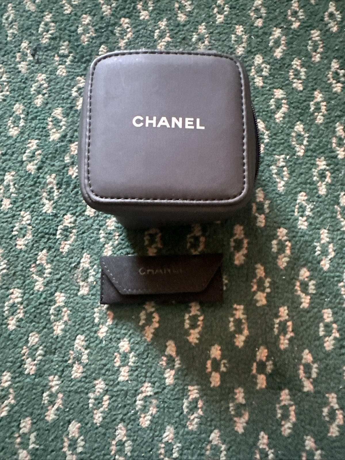 CHANEL Travel Watch Case Jewelry Box Black Zip Pouch Organizer Cushion