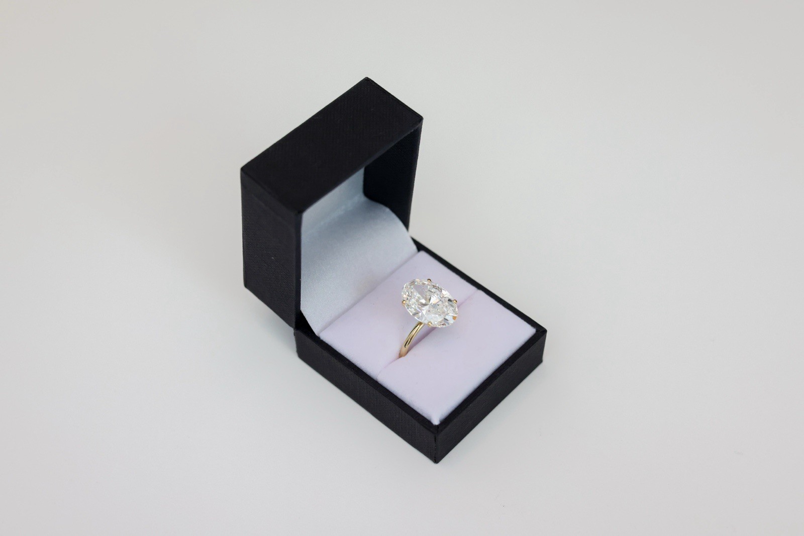 9.55 CT Oval Lab-Grown Diamond Ring – IGI Certified