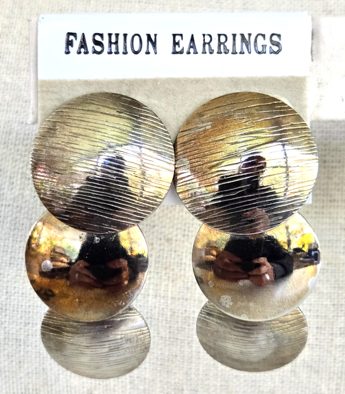 Vintage 3 Tapered Disc Link Silver Tone Dangle Pierced Earrings 2-1/8″ in Card