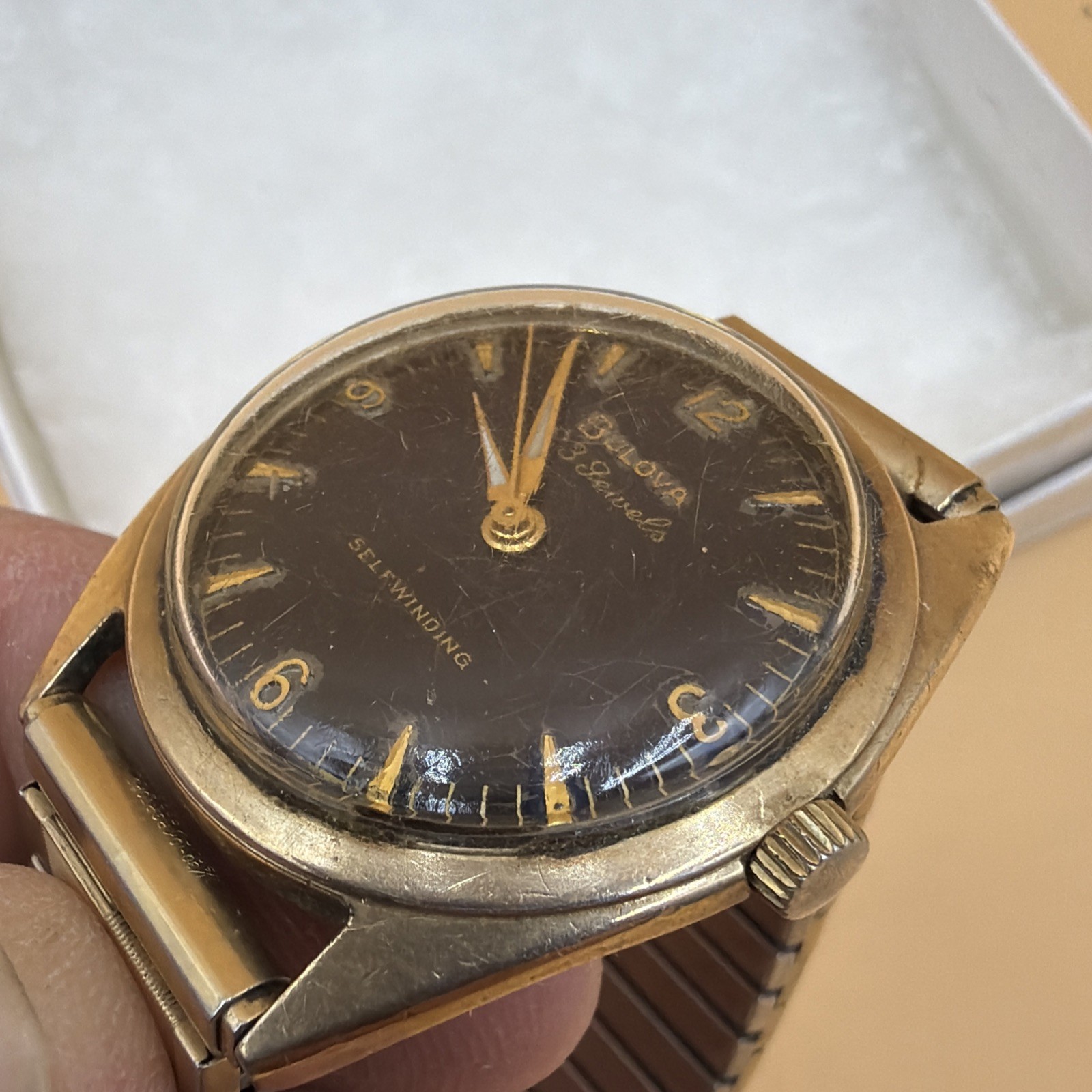 Vintage Mens Bulova 23 Jewels Selfwinding Watch Working Condition