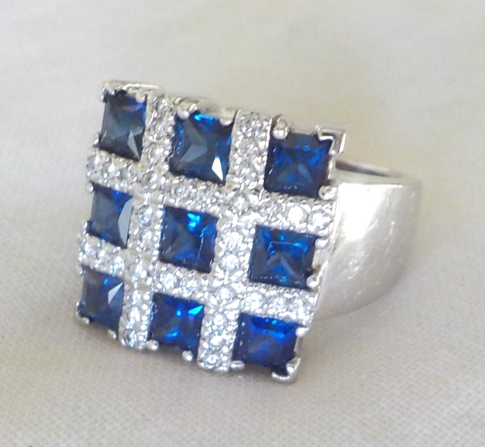 14k White Gold Panel Cluster Sapphire Diamond Ring – 9.50 gms, Sz 6.5, 2.0 ctw