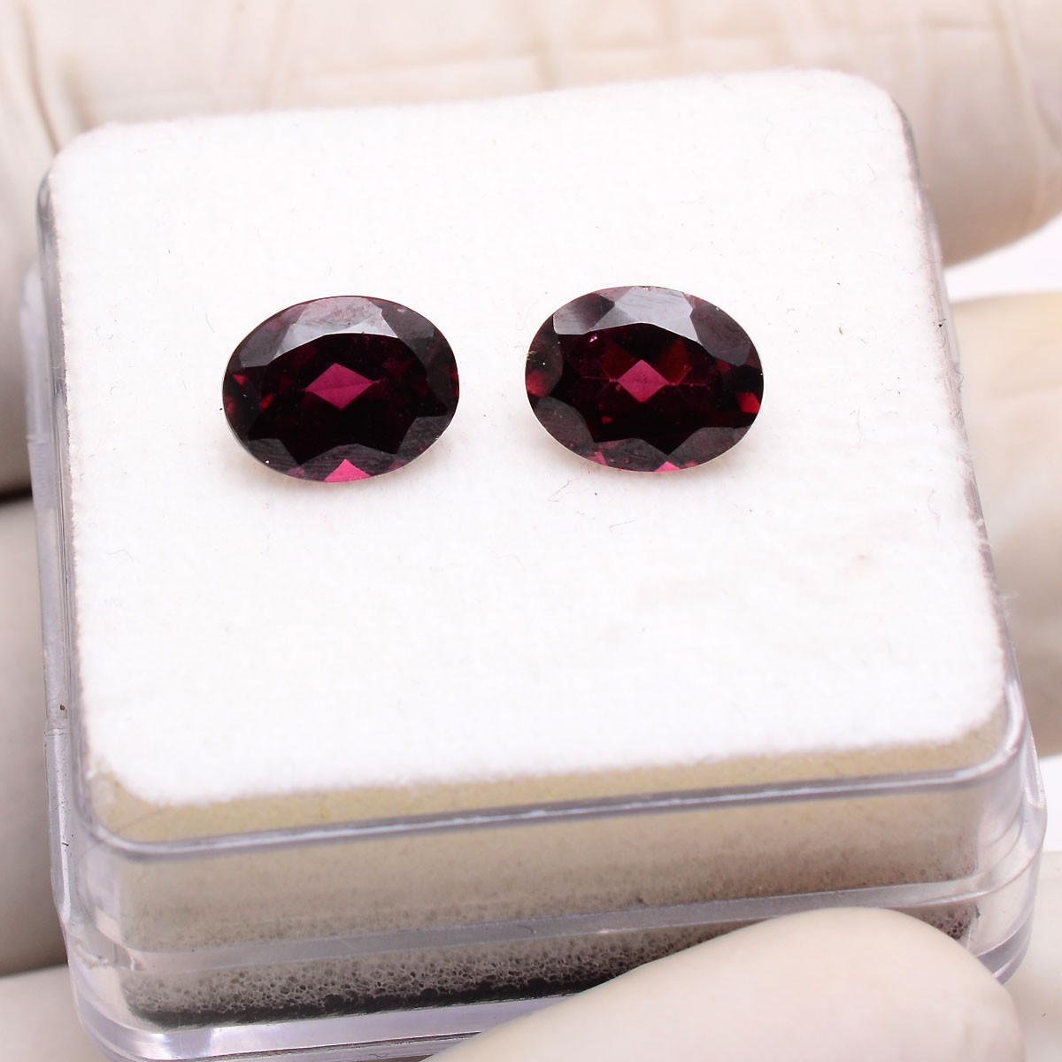 VVS 2 Pcs Natural Rhodolite Garnet Top-Grade 9mmx7mm Oval Cut Loose Gemtones Lot