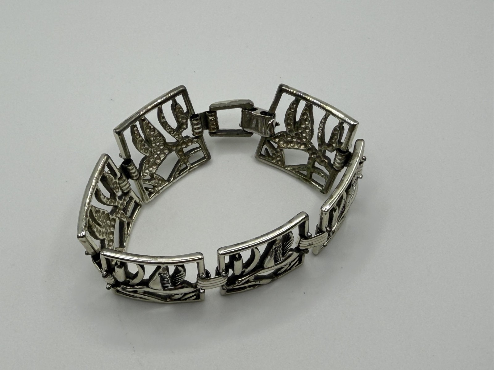 SILVER TONE BIRD PANEL LINK BRACELET NATURE CATTAILS BOX CLASP 7 IN WOMENS