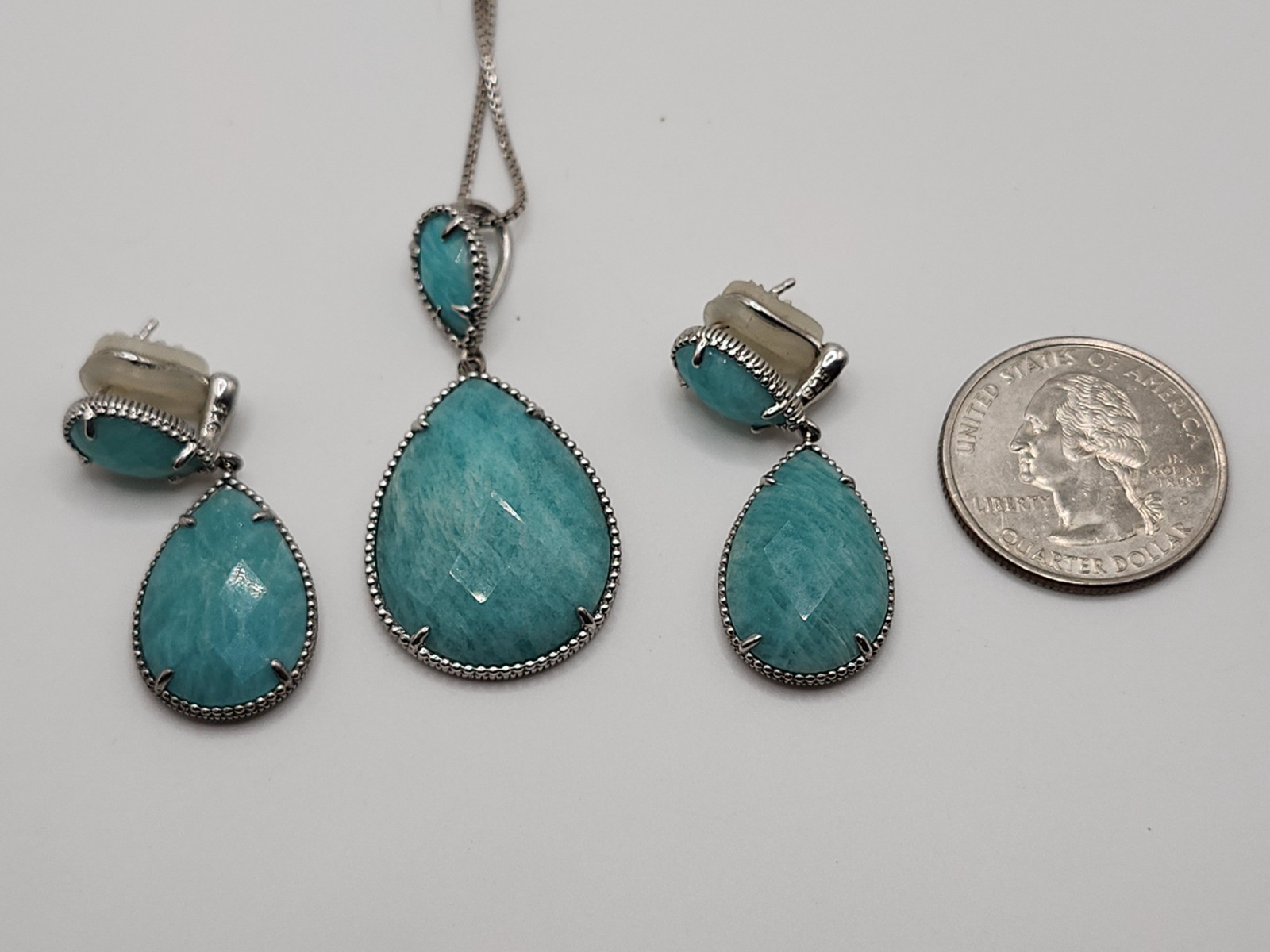 Effy Sterling & Amanzonite Pendant & Earrings w/ 18 inch Chain