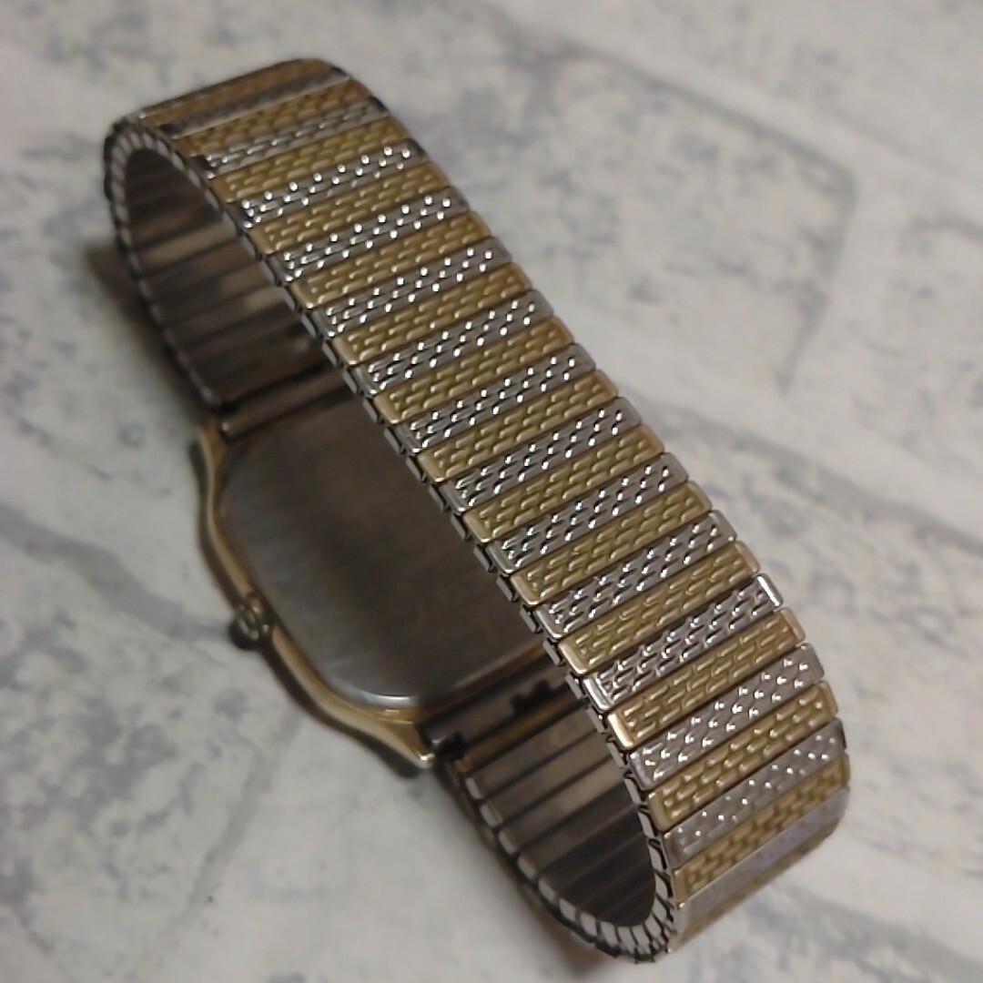 Working SEIKO QUARTZ Chariot Men’s Watch Gold Silver Combination Color Vintage