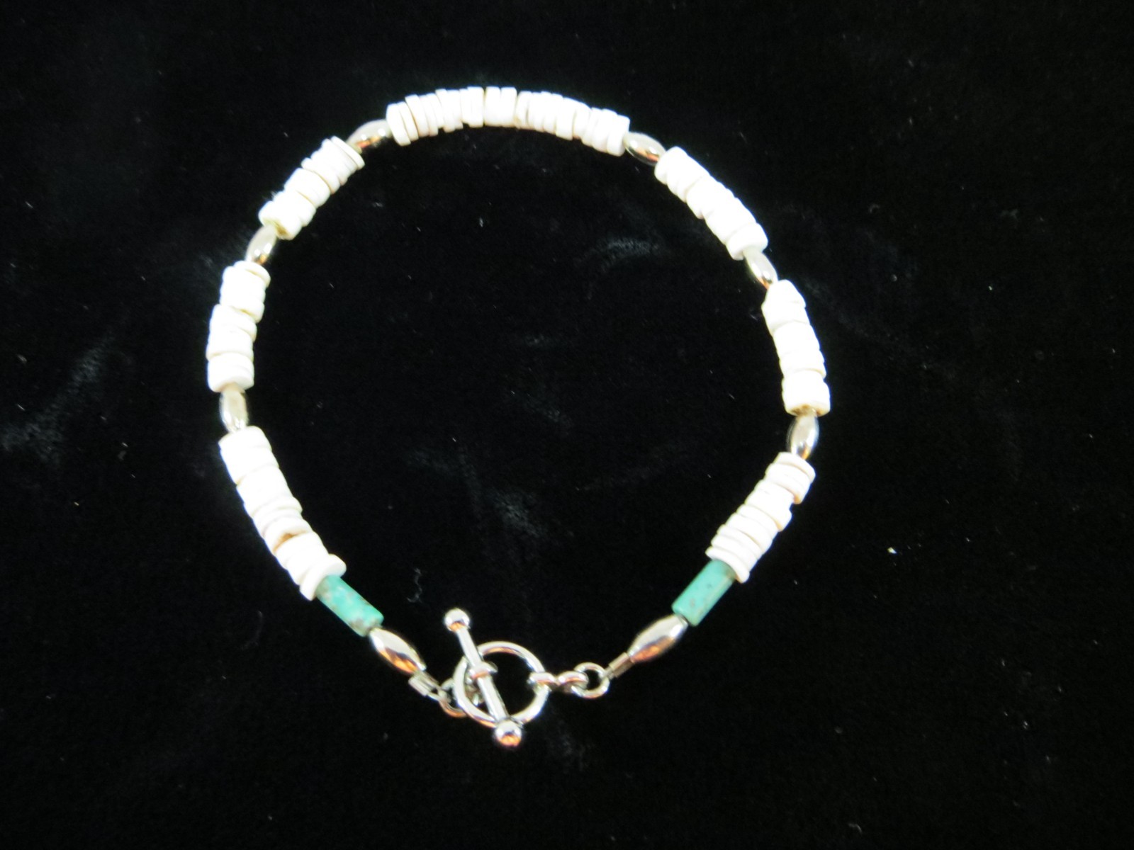 Heishi Bracelet, 9 in, Heishi White/Brown Shell, Turquoise & Silver-Plated beads