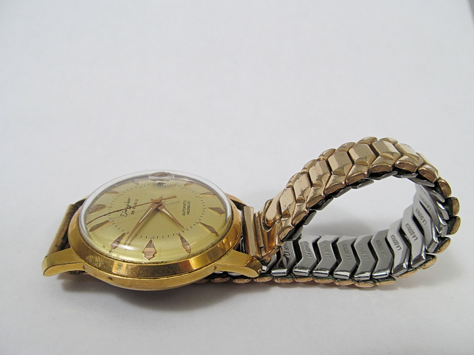 Vintage Jungfrau 25 Rubis Incabloc Automatic Movement Swiss Wristwatch 9502-39