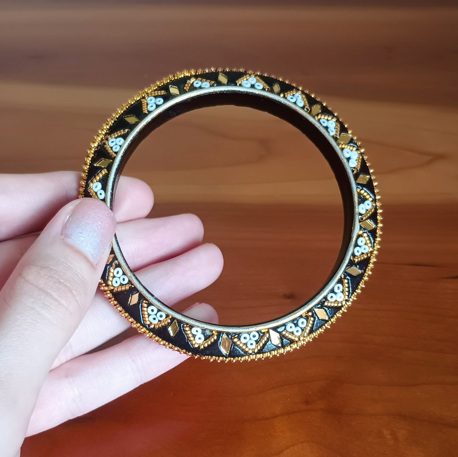 Indian Lac (Lakh) Bangle Black, White, & Gold Vintage Jaipur style Jewelry