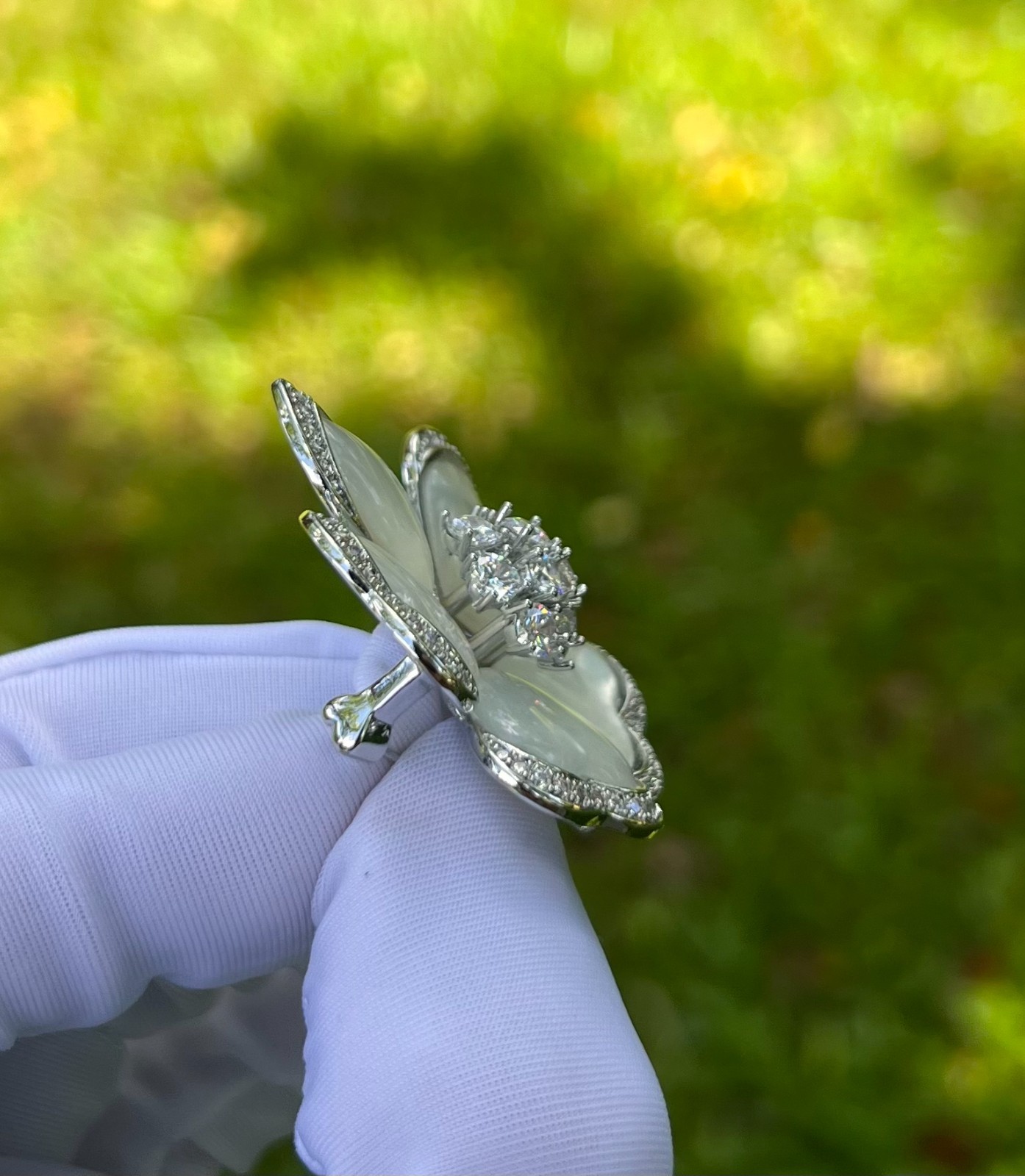 Brilliant Crystals flower brooch pin