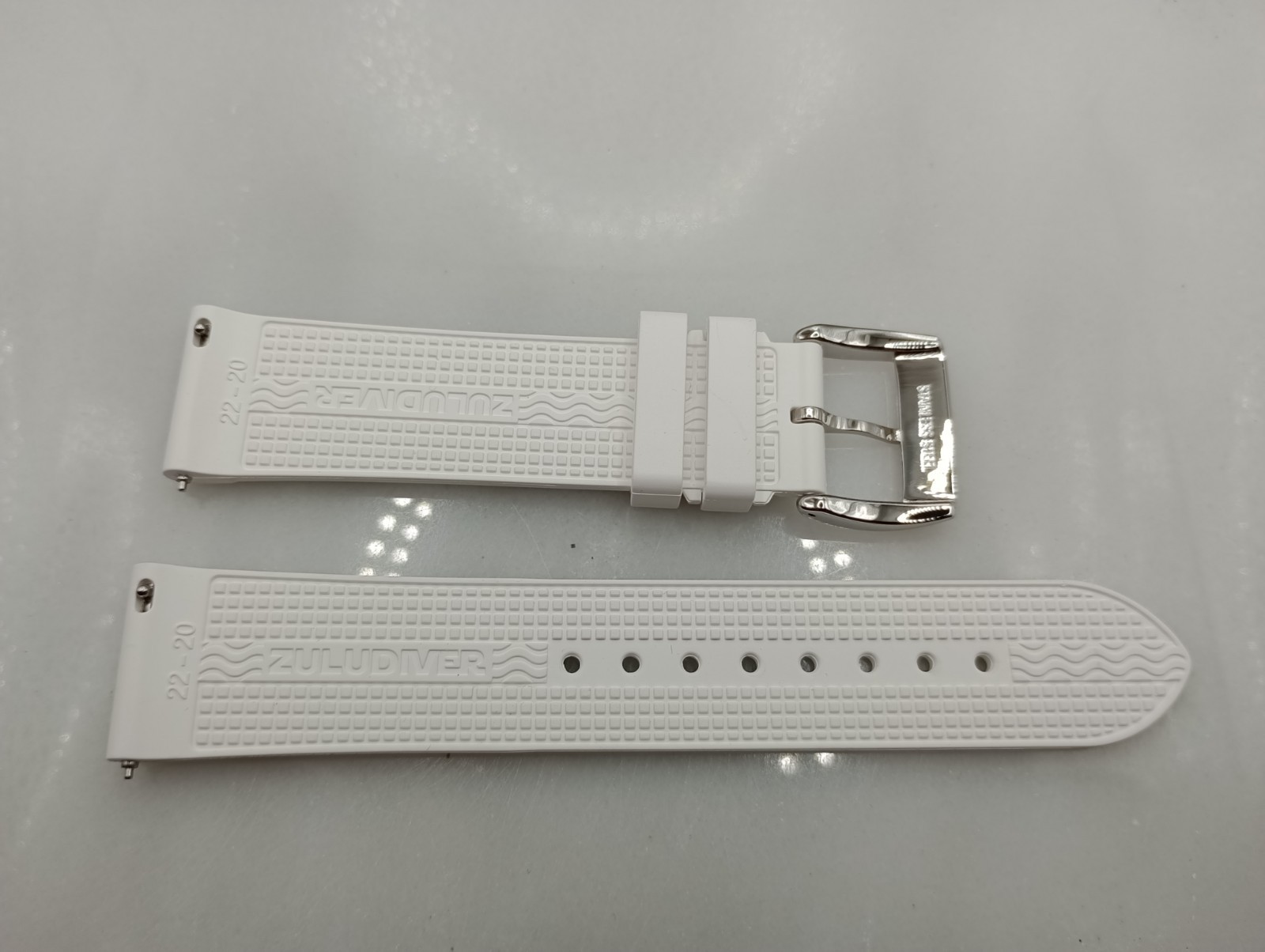 New 22mm Watchgecko Zuludiver HNBR Rubber Watch Strap White Quick Release 6B332