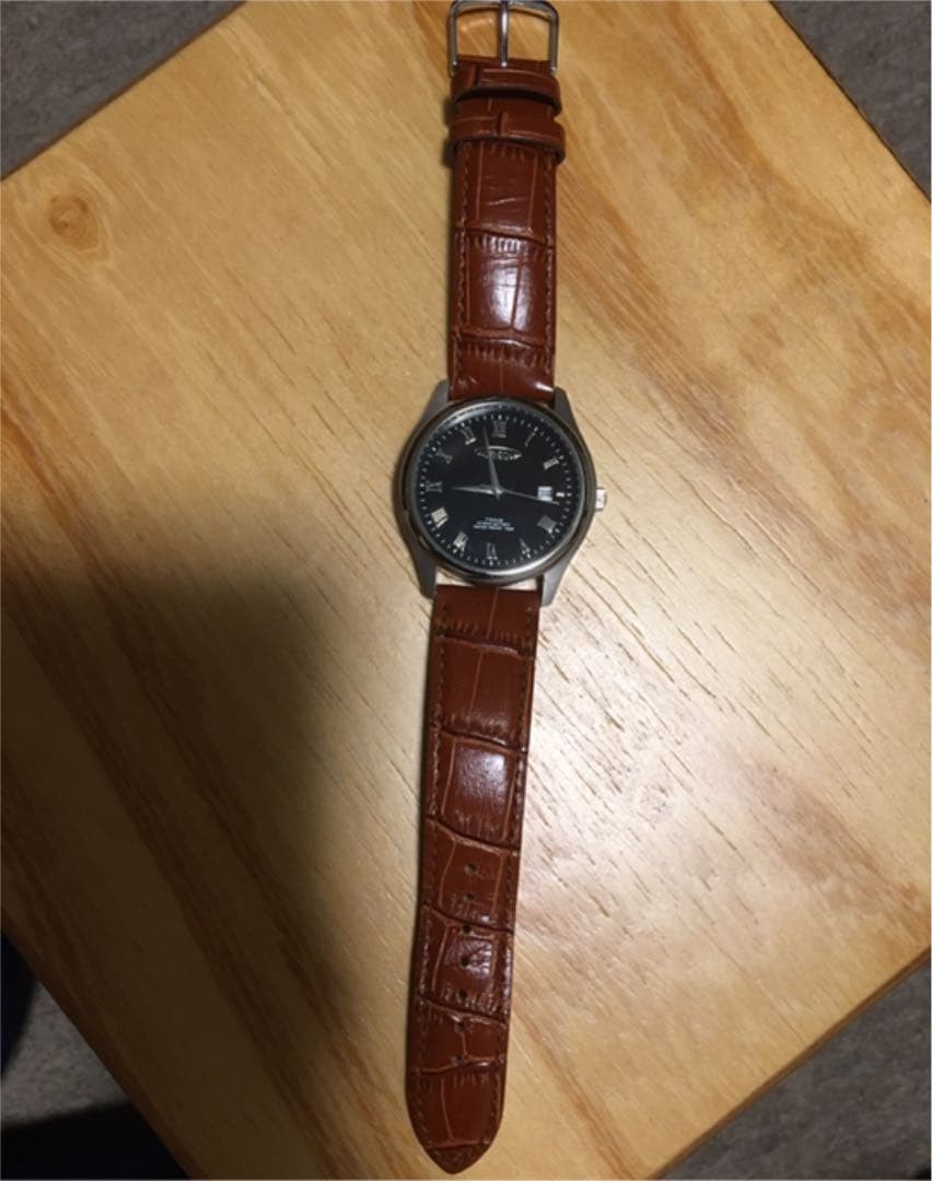 Aureole Quartz Analog Wristwatch