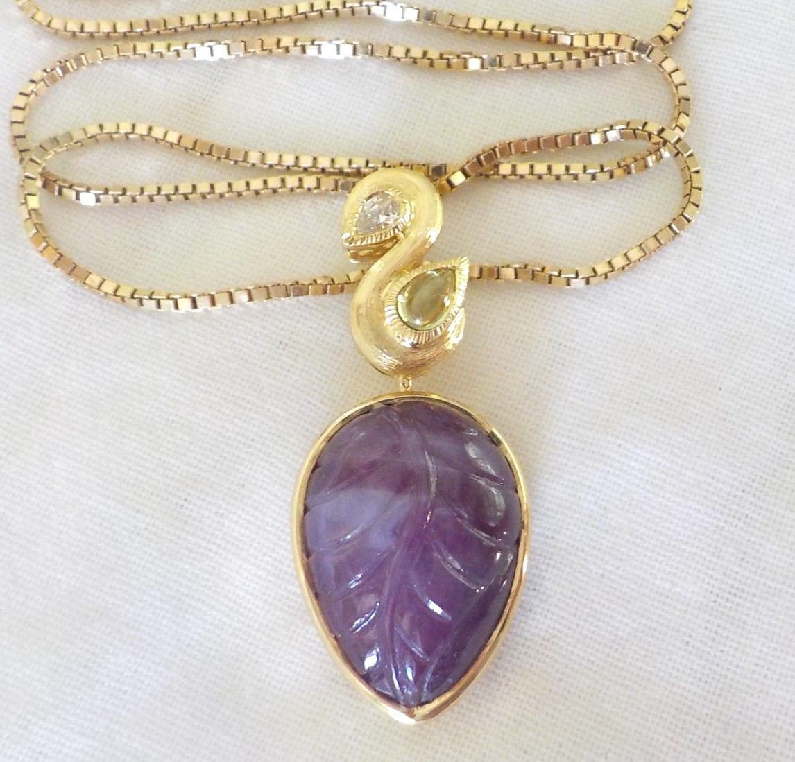 Heavy 18K Yellow Gold Carved Ruby Peridot Diamond Necklace – 16.2 gms, 18.5 in