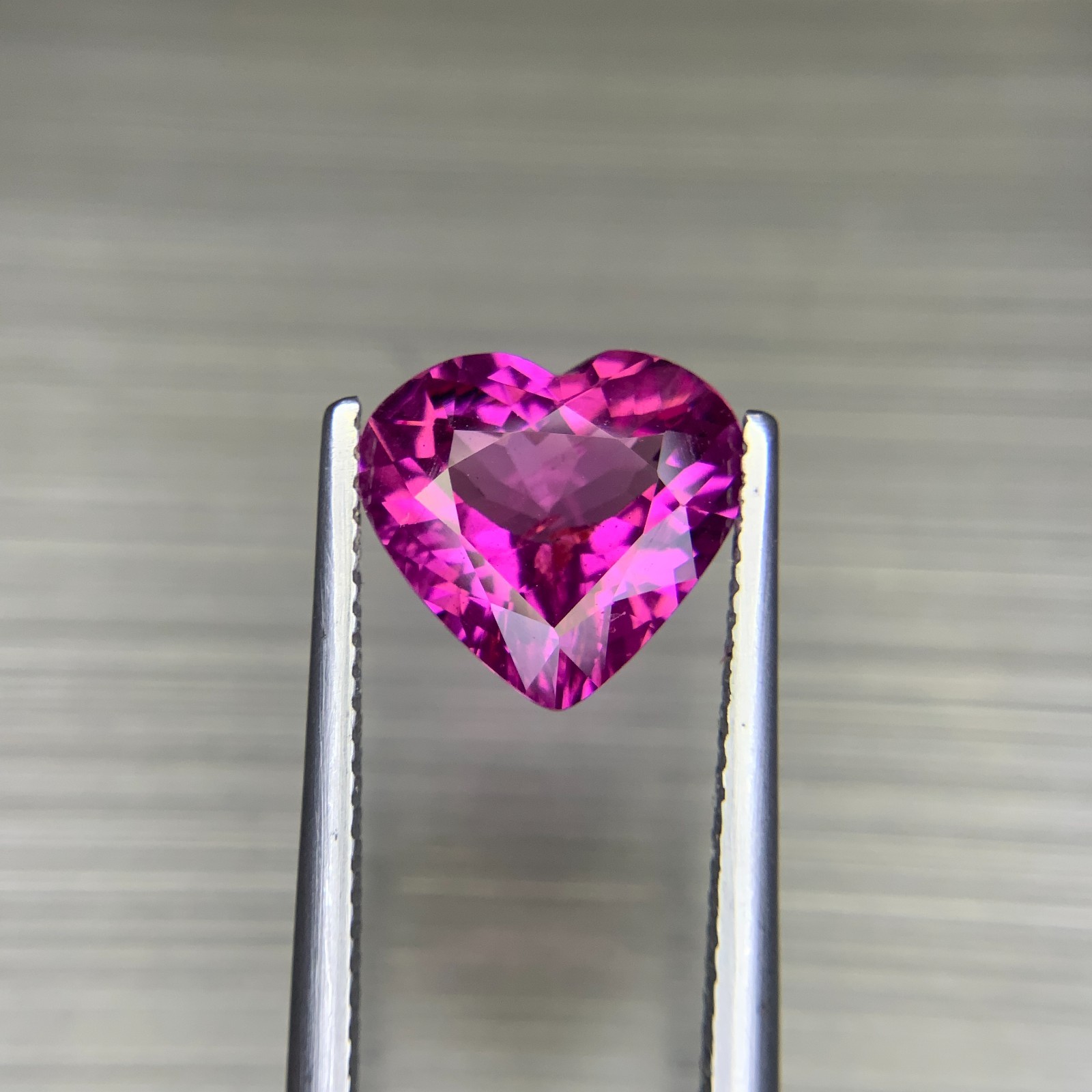 VS 3.62 Cts Purplish Pink Natural Garnet Perfect Heart Shape Loose Gemstone