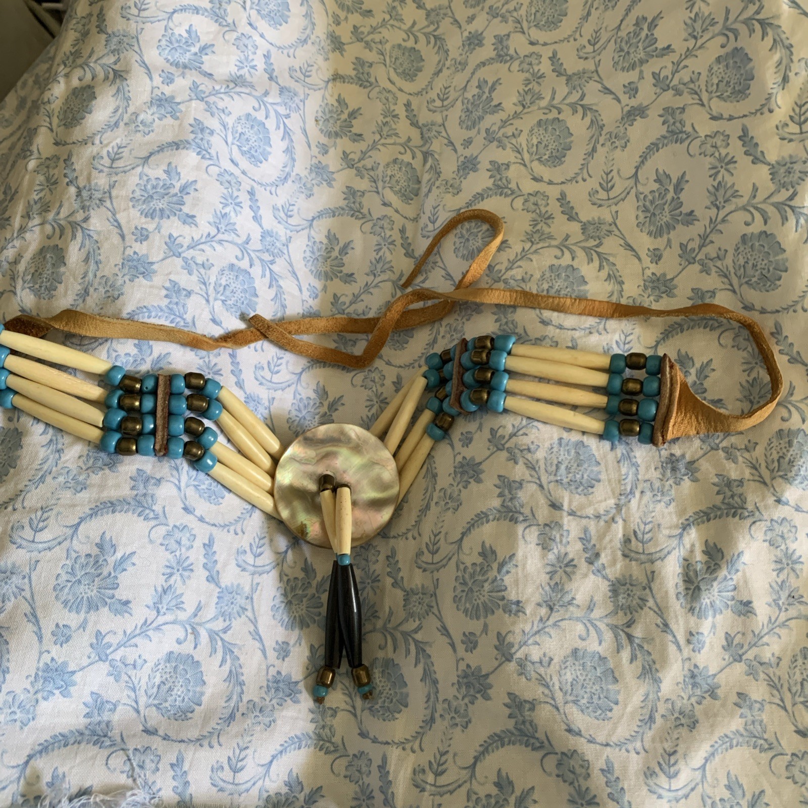 VINTAGE NATIVE AMERICAN CHOKER with BONE ABALONE BRASS & GLASS BEADS LEATHER. #1