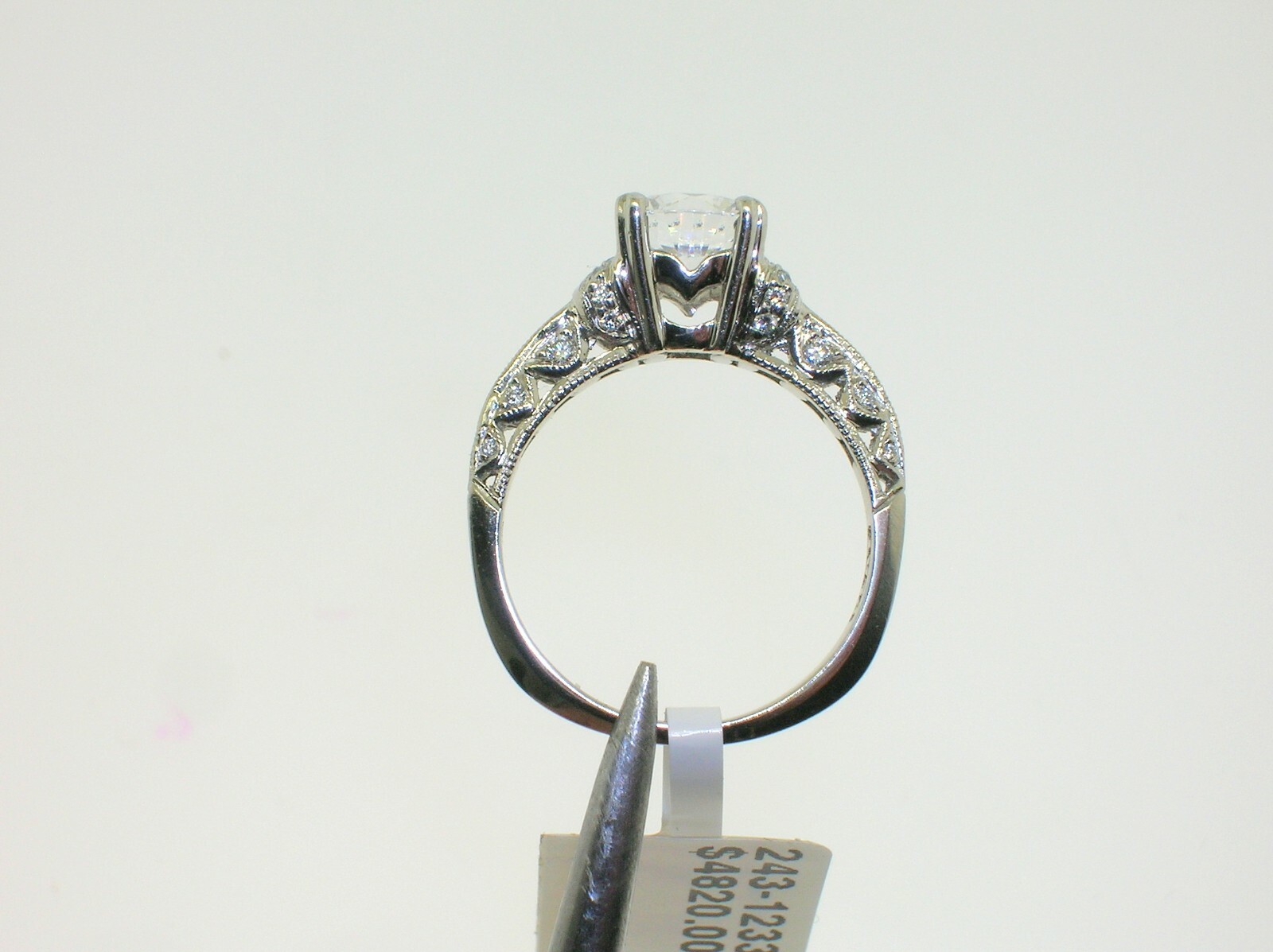 TACORI PLATINUM SETTING 0.36 CT DIAMONDS – SIZE 6.5 US – RETAIL $4,820.00