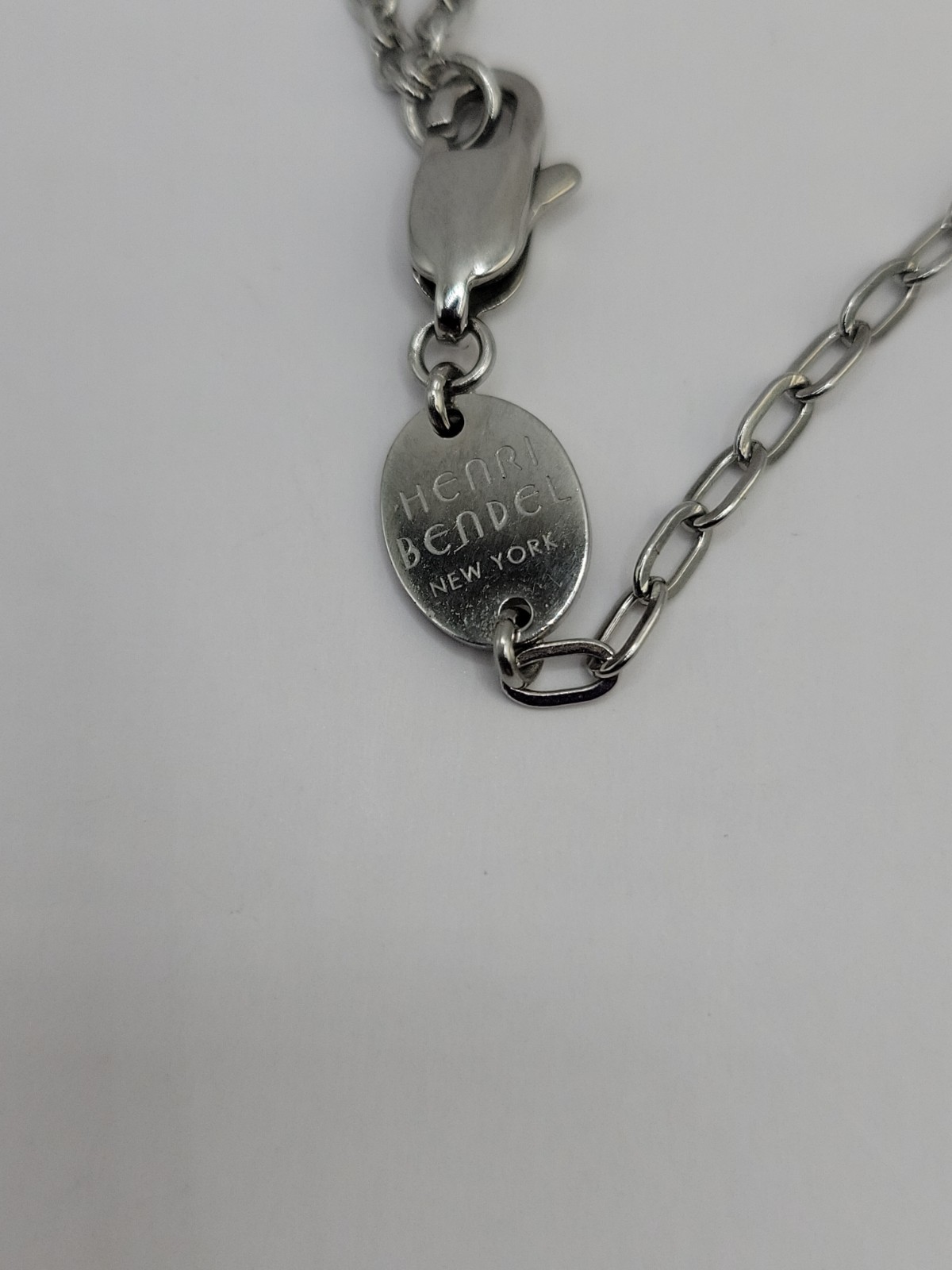 Henri Bendel Influencer Logo Pendant Necklace Siver Tone Multi Adjustable